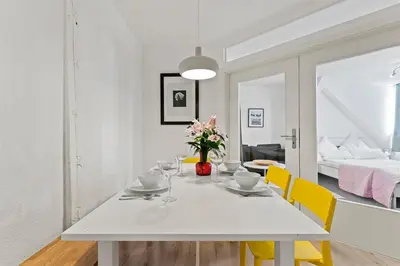 Ein Bett oder Betten in einem Zimmer der Unterkunft Holiday 33 Apartments ABCD Alexanderplatz