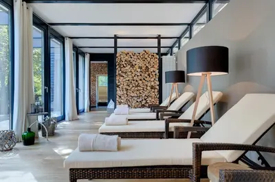 Ein Sitzbereich in der Unterkunft Hotel Strandhaus - Boutique Resort & Spa
