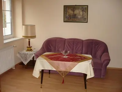 Ein Sitzbereich in der Unterkunft Ferienwohnung Schob
