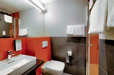 Ein Badezimmer in der Unterkunft Campanile Berlin Brandenburg Airport