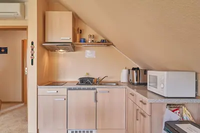 Küche/Küchenzeile in der Unterkunft Ferienwohnung am Stadtrand von Berlin