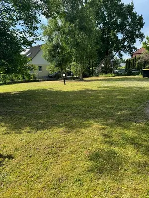 Ein Garten an der Unterkunft Moderne Wohnungen im Dachgeschoss