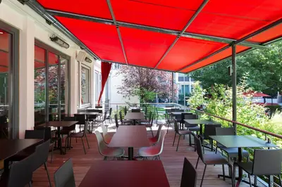 Ein Restaurant oder anderes Speiselokal in der Unterkunft aletto Hotel Kudamm