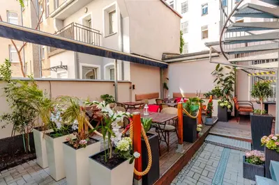 Ein Balkon oder eine Terrasse in der Unterkunft Hotel Prens Berlin