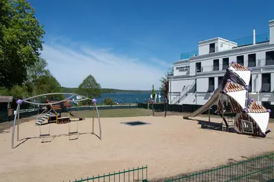 Ein Kinderspielbereich in der Unterkunft Fontane Hotel