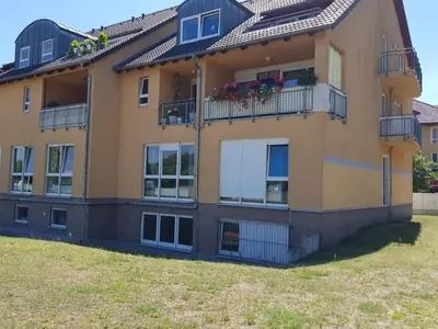 Das Gebäude in dem sich die Ferienwohnung befindet