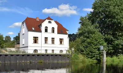 Das Gebäude in dem sich die Ferienwohnung befindet