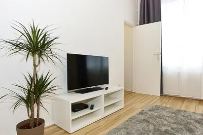 TV/Unterhaltungsangebot in der Unterkunft BearlinCity Apartments - City Center West