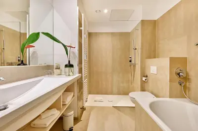 Ein Badezimmer in der Unterkunft Landgut Stober