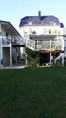Das Gebäude in dem sich die Ferienwohnung befindet