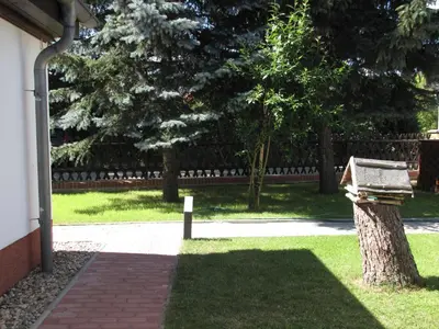 Ein Garten an der Unterkunft Spreewaldhaus Lübben