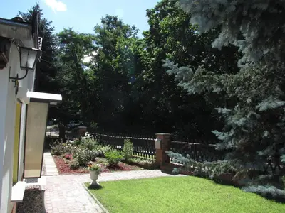 Ein Garten an der Unterkunft Spreewaldhaus Lübben