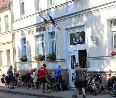 Gäste, die in der Unterkunft Hotel Albena - garni Hotel übernachten
