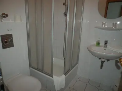 Ein Badezimmer in der Unterkunft Hotel Albena - garni Hotel