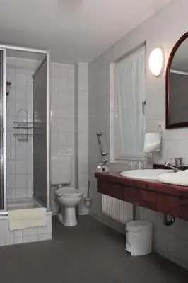 Ein Badezimmer in der Unterkunft Haus Waldfrieden