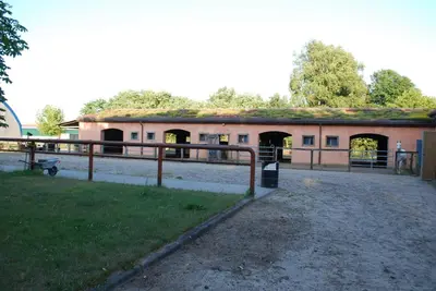 Das Gebäude in dem sich die Ferienwohnung befindet