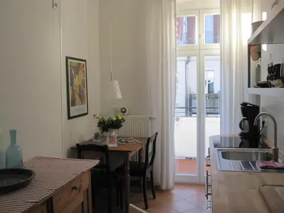 Küche/Küchenzeile in der Unterkunft Berlin Prenzlauer Berg