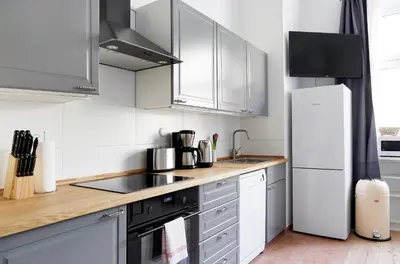 Küche/Küchenzeile in der Unterkunft BLISSE by ROCKCHAIR Apartments l SUPERHOST Status l 5 Schlafzimmer 3 Bäder 3 Balkone l Family & Business Flair welcomes you!