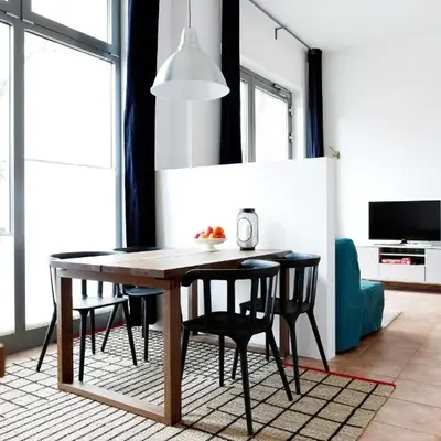 SWINE by ROCKCHAIR Apartments l SUPERHOST Status l Cozy Family & Business Flair in City Center 