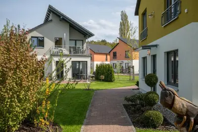Das Gebäude in dem sich der Ferienpark befindet