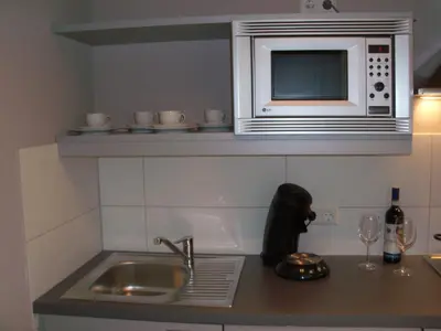 Küche/Küchenzeile in der Unterkunft Apartmenthouse Berlin - Am Görlitzer Park