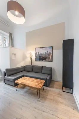 Ein Sitzbereich in der Unterkunft The Düsseldorfer, 1 BR, 1 living room, group & family friendly, ideal for 2 - 4 Guests
