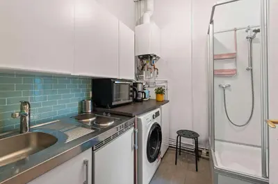 Küche/Küchenzeile in der Unterkunft Holiday 33 Apartment H S-Bahn Schönhauser Allee