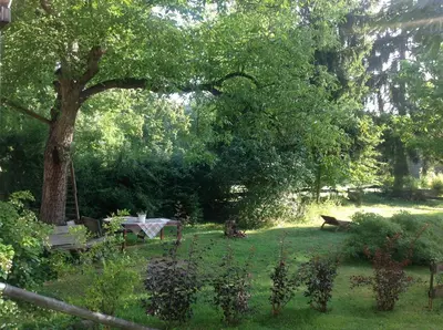 Ein Garten an der Unterkunft Auszeithaus Brigittenhof