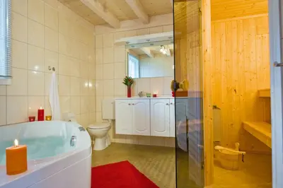 Ein Badezimmer in der Unterkunft Schlosspark Bad Saarow