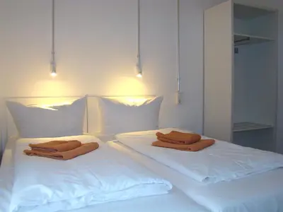 Ein Bett oder Betten in einem Zimmer der Unterkunft BNB near Brandenburg Gate - Rooms & Apartments