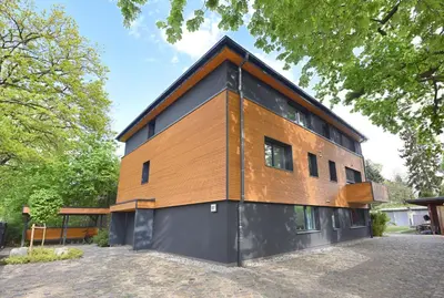 Das Gebäude in dem sich die Ferienwohnung befindet