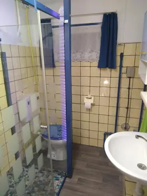 Ein Badezimmer in der Unterkunft Little Silence