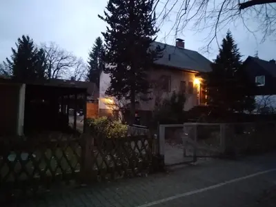Das Gebäude in dem sich die Ferienwohnung befindet