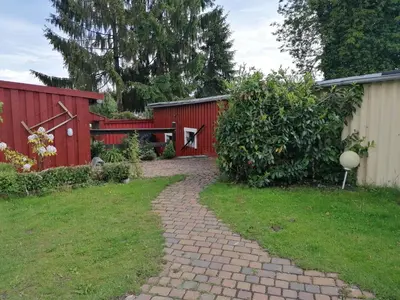 Ein Garten an der Unterkunft Ferienwohnung Am Atelier