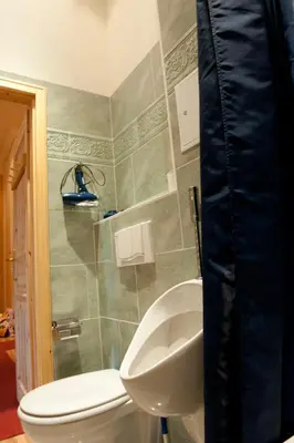 Ein Badezimmer in der Unterkunft Excellent Apartments Kreuzberg