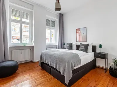 Ein Bett oder Betten in einem Zimmer der Unterkunft Limehome Berlin Malmöer Straße