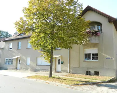 Das Gebäude in dem sich die Ferienwohnung befindet