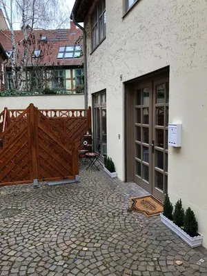 Das Gebäude in dem sich die Ferienwohnung befindet