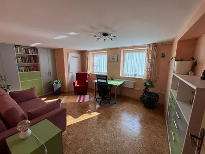 Ein Sitzbereich in der Unterkunft Ferienwohnung im Grünen