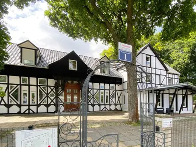 Das Gebäude in dem sich die Ferienwohnung befindet