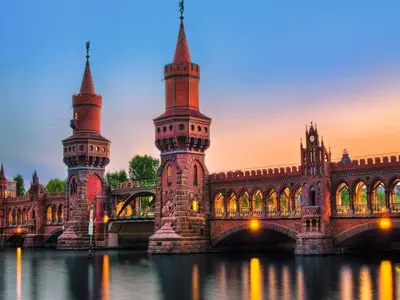 Blick auf einen Fluss in der Nähe des Ferienhauses