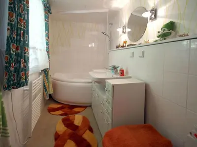 Ein Badezimmer in der Unterkunft Bungalow Gartenidyll, Berlin