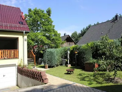 Ein Garten an der Unterkunft Ferienhaus in Kummersdorf bei Storkow