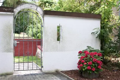 Ein Garten an der Unterkunft Berl Inn