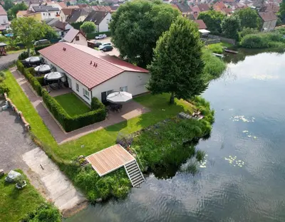 Blick auf einen Fluss in der Nähe der Ferienwohnung