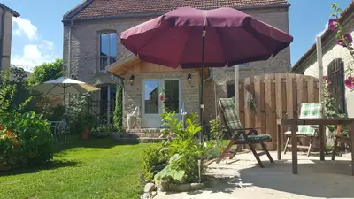 Ein Garten an der Unterkunft Landhaus Sinneswandel