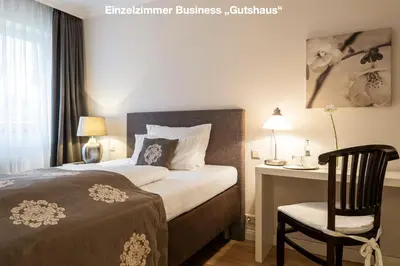 Ein Bett oder Betten in einem Zimmer der Unterkunft Gutshof Havelland
