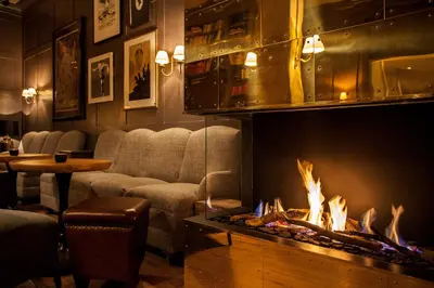 Ein Sitzbereich in der Unterkunft Monbijou Hotel