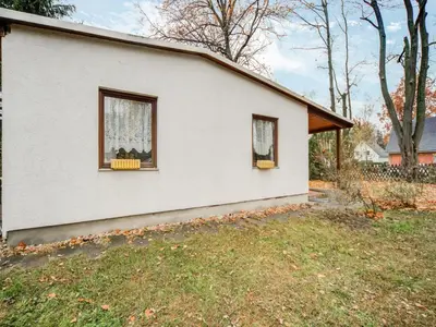 Das Gebäude in dem sich das Ferienhaus befindet