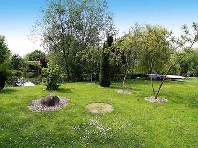 Ein Garten an der Unterkunft Ferienhaus, Lübben